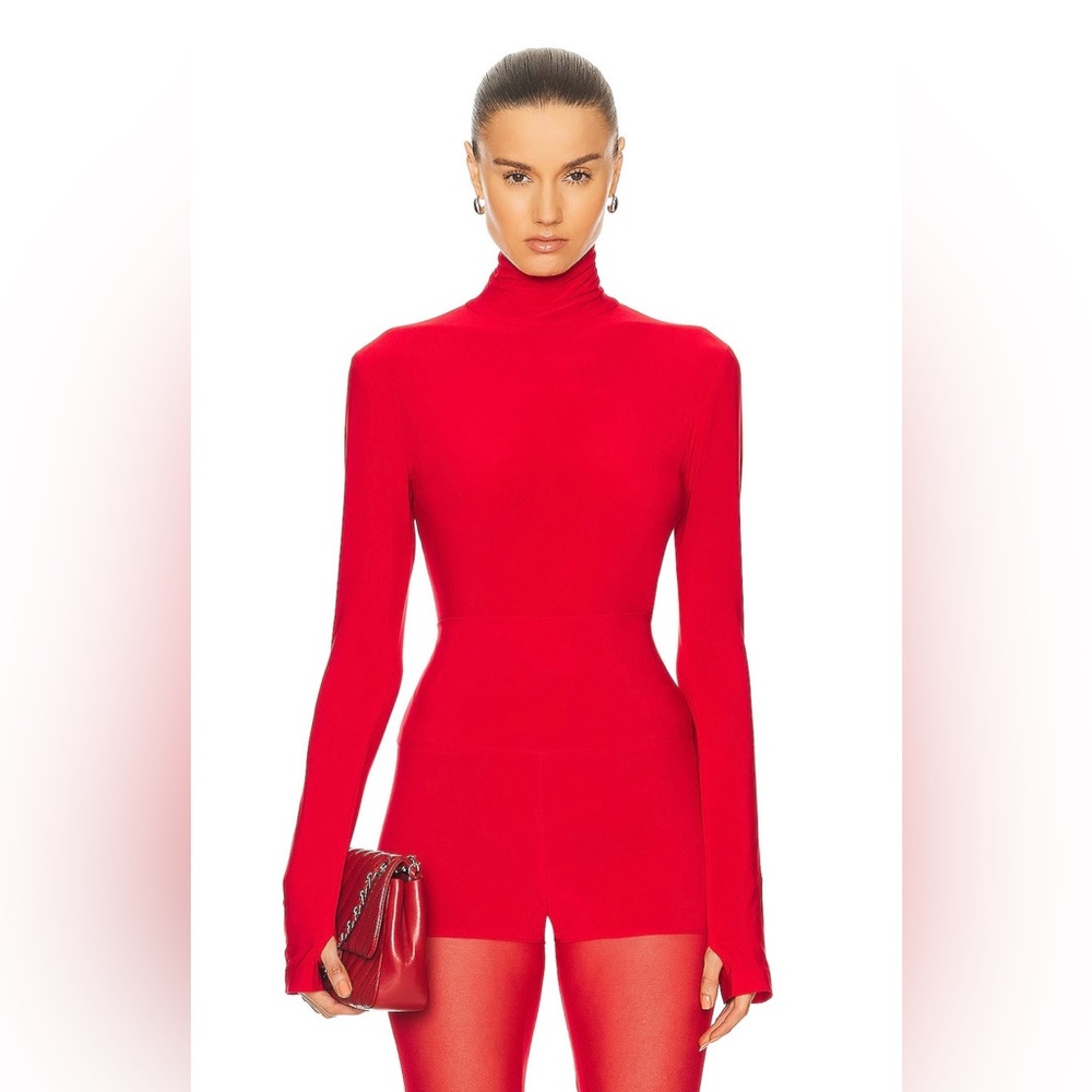 Norma Kamali Slim Fit Red Turtleneck